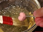 Миньярдиз рецепт пошагово - обработка сердчка из клубничного мусса зеркальной глазурью